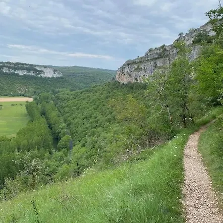 Petit Coin Tranquille キャンプ場 Brengues